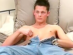 Hot Hunk Masturbating His Throbbing Cock